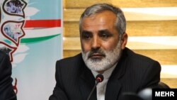 نصرتالله لطفی، قائم مقام شورای هماهنگی تبلیغات اسلامی که مسئول برگزاری راهپیماییها و مراسم حکومتی است