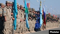 Armenia - Special forces from Russia, Armenia, Belarus, Kazakhstan, Kyrgyzstan and Tajikistan begin joint exercises at the Marshal Baghramian training center near Yerevan, 15Sep2012.