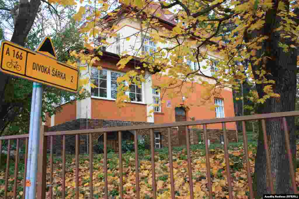 Czech Republic - Autumn in Prague (Photos by RFERL Azeri Service correspondent Rovshan Gambarov)