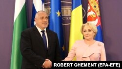 Романија - Бугарскиот премиер Бојко Борисов и романската премиерка Виорика Данцила.