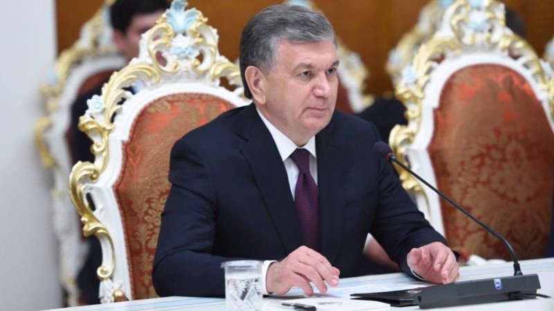 Претседателот на Узбекистан во посета на Таџикистан 