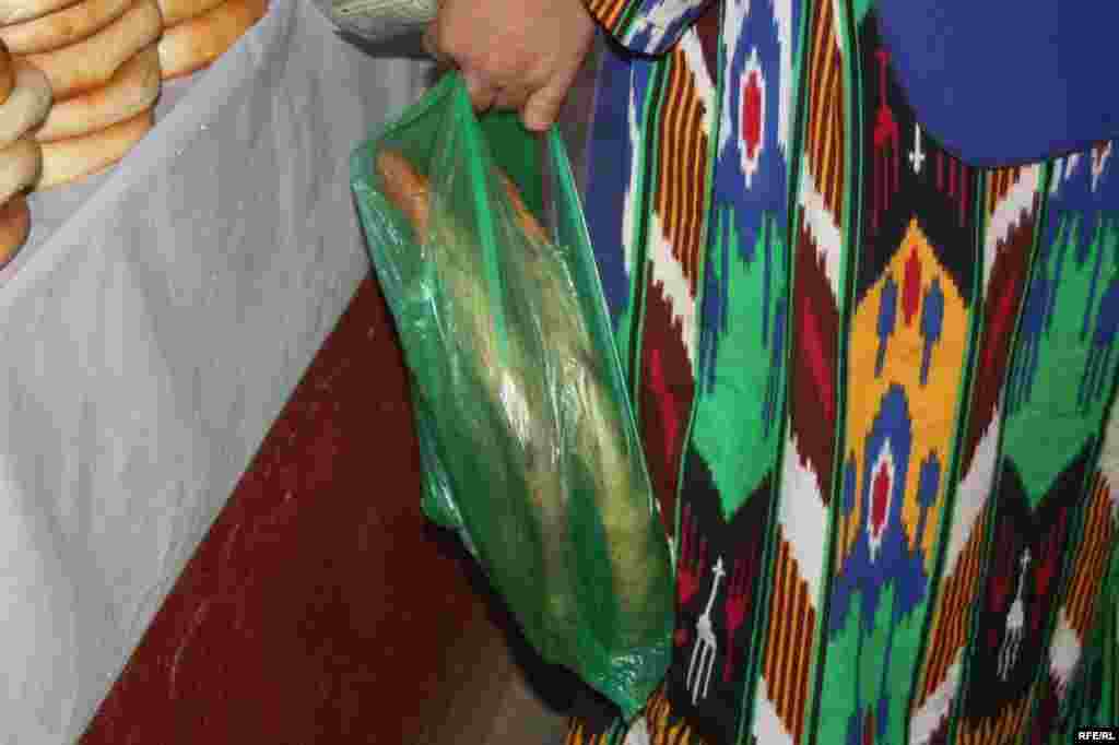 Дар орзуи арзонӣ #103