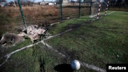 Обстріл школи у Донецьку, 5 листопада, ілюстраційне фото 