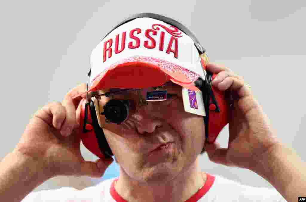 Алексей Климов в квалификации установил мировой рекорд в стрельбе из скоростного пистолета, но в итоге занял лишь четвертое место.
