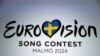 „Here we go again!”, ar spune suporterii înrăiți ai concursului european de cântece, care în ultimii ani aproape că nu au avut ocazia să savureze o ediție fără dispute politice. 