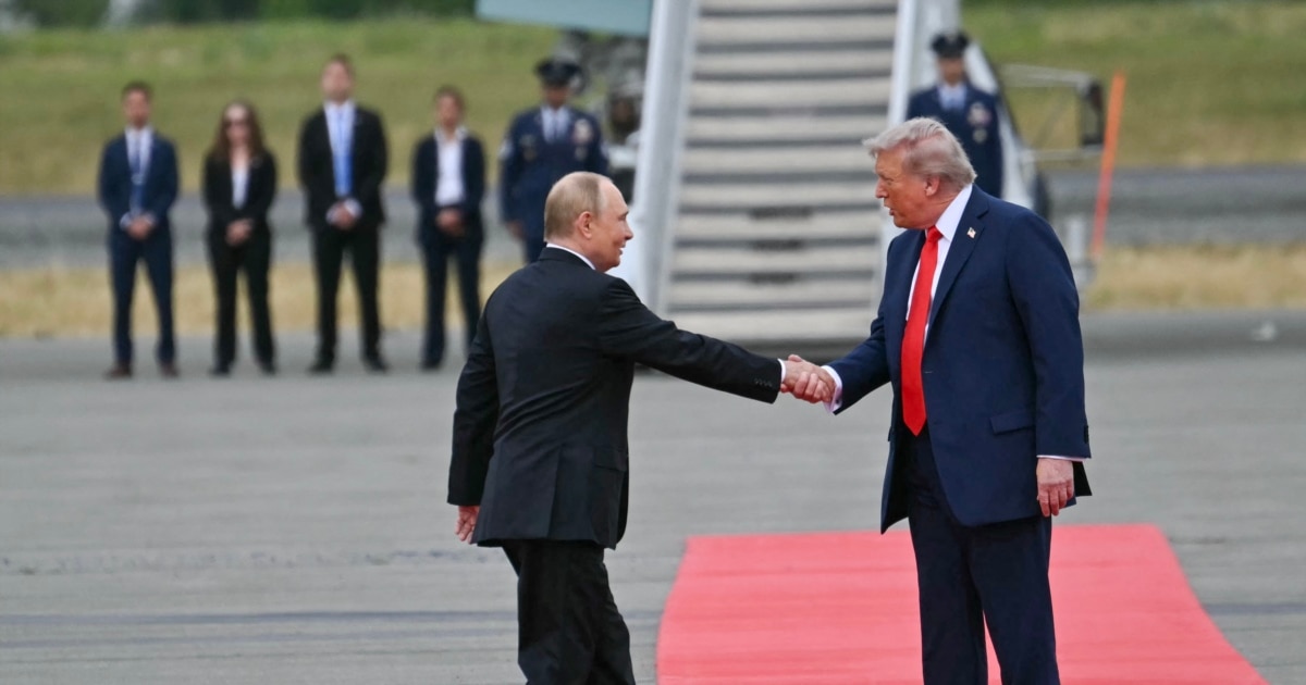 The US canceled the Trump-Putin meeting because of Moscow’s tough demands document. FT: