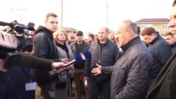«За жизнь без мусора»: в Симферополе вышли на акцию протеста (видео)