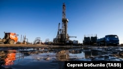 Скважина на месторождении нефтяного промысла "Роснефти"