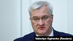 Андрій Сибіга уточнив, що понад 50% від цього обсягу незаконно вивезли з одного закритого порту в окупованому Севастополі