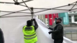 Russian Police Remove Navalny Campaign Tent