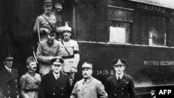 Падпісаньне перамір'я ў Першай сусьветнай вайны, Францыя, Камп'енскі лес, 11 лістапада 1918