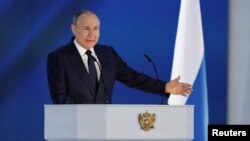 Vladimir Putin susține discursul despre starea națiunii în fața Parlamentului de la Kremlin. 21 aprilie 2021