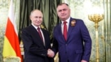 Владимир Путин и Алан Гаглоев, 10 мая