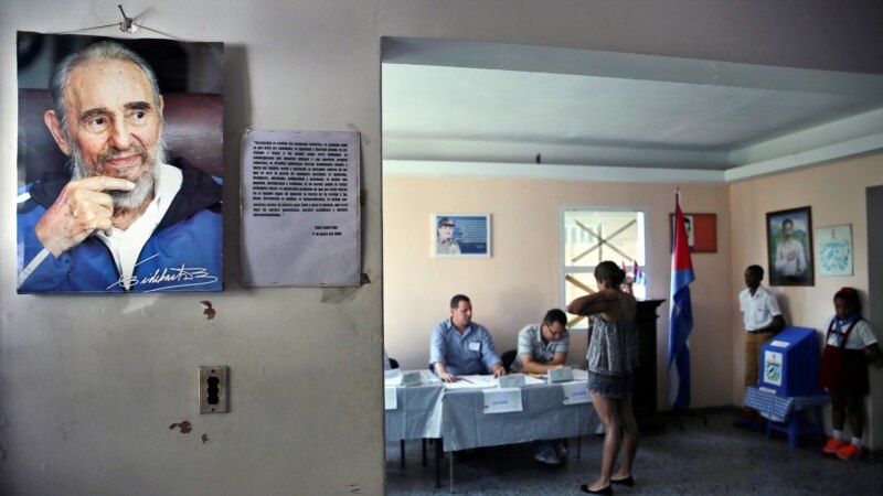 Kuba počinje istorijsku tranziciju dan ranije 