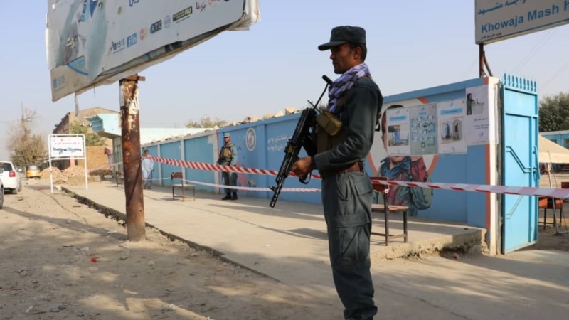 Талибанците убиле 15 полицајци во Авганистан 