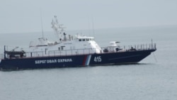 Российский корабль береговой охраны ФСБ проекта «Сокжой» сопровождает отряд Каспийской флотилии в Азовском море, 14 апреля 2021 года