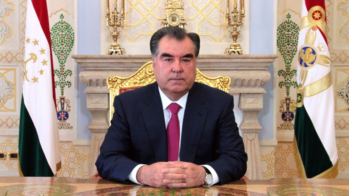 Заявление президента таджикистана. Эмомали Рахмон. Фото президента Таджикистана Эмомали Рахмон. Пешвои миллат Эмомали.