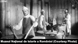 Bucătărie românească în Primul Război Mondial, Sursa: Expoziția Marele Război, 1914-1918, Muzeul Național de Istorie a României