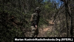 За даними штабу, бойовики стріляли поблизу Світлодарська, Широкина, Золотого-4 та Новоолександрівки
