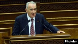 Armenia - Galust Sahakian addresses fellow parliament deputies, Yerevan, 23May2013.