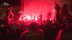 Протести у Сербії. Тисячі людей мітингують 11-у суботу поспіль – відео