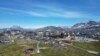 Orașul Nuuk din Groenlanda într-o fotografie din iunie 2025.