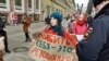 Петербург: феминистки вышли с пикетами за права женщин 