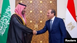 عکس آرشیوی از دیدار رئیس‌جمهور مصر با ولیعهد عربستان سعودی