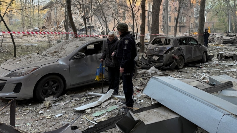 Russian Deadly Strikes Pound Ukraine's Dnipro For More Than 12 Hours