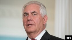 U.S. Secretary of State Rex Tillerson had urged lawmakers not to restrict the White House's ability to negotiate with Russia, but the Senate moved closer to cementing existing sanctions against Moscow and imposing new ones. (file photo)