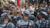 Сотни задержанных: марш в поддержку Голунова в Москве