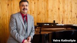 احمد ناصر سرمست رئیس انستیتوت ملی موسیقی افغانستان