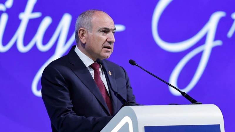 სომხეთის პრემიერ ფაშინიანის თვითმფრინავმა მოსკოვში დაშვება ვერ შეძლო