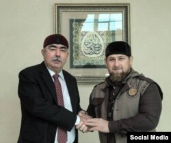 Afghan First Vice President Abdul Rashid Dostum (left) meets with Chechnya's Ramzan Kadyrov in Grozny in October, 2015