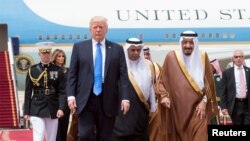 Presidenti Donald Trump dhe Mbreti saudit, Salman 