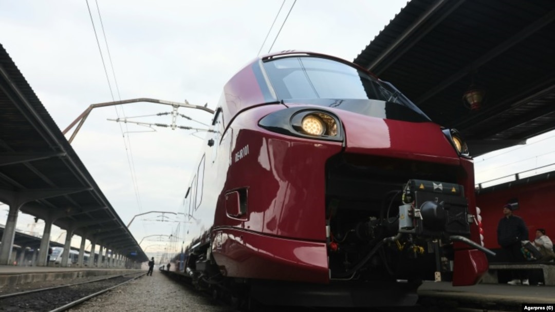 Garnitură de tren Alstom în Gara de Nord. 