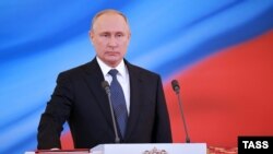 V.Putin qasamyod paytida