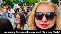 Татьяна Хлестунова на шествии в поддержку Сергея Фургала в Хабаровске (Архивное фото)