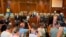 Poslanici Demokratske partije Kosova i Alijanse u sali Skupštine Kosova, 12. avgusta 2026.