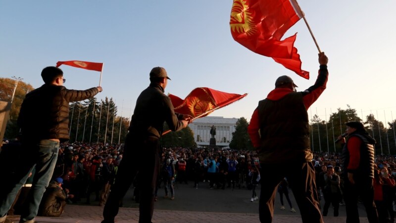 Кыргызстан: Мыйзам нугуна кайтуу аракети