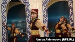 Основную часть расходов составляют затраты на социально-культурные мероприятия.