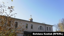 Сучасний вигляд храму Покрови Божої Матері при військовому шпиталі. Київ, 20 жовтня 2019 року
