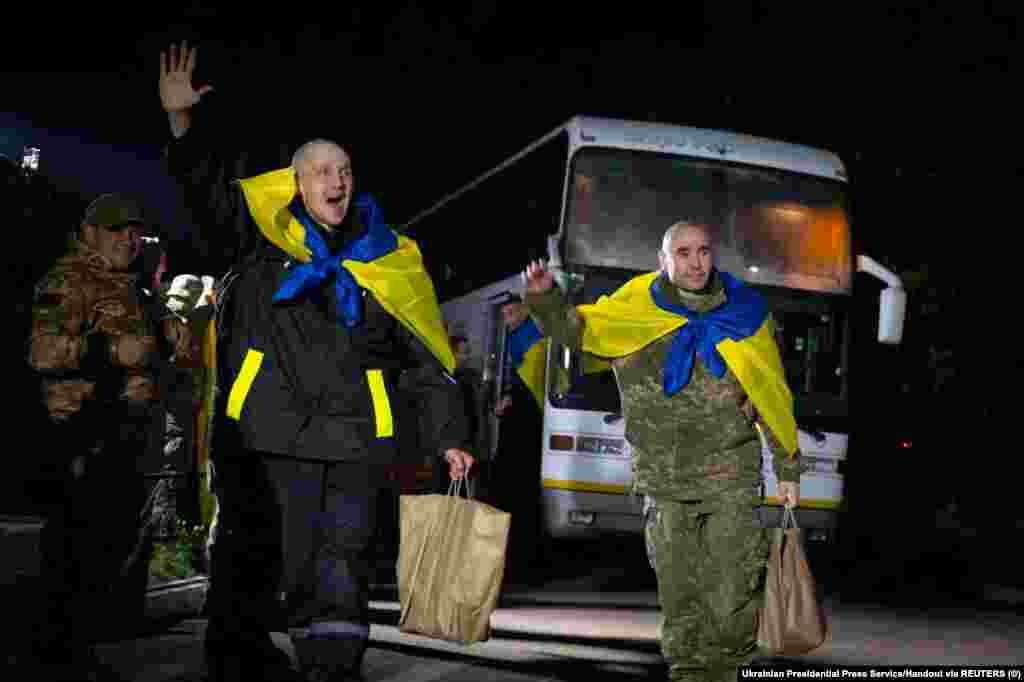 Серед звільнених з полону є&nbsp;правозахисник, журналіст та військовослужбовець Максим Буткевич