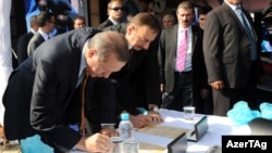 Ильхам Алиев и Реджеп Эрдоган подписывают соглашение по проекту Petkim, Измир, 25 октября 2011