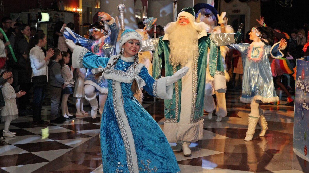 морозко зимнее шоу казань экият. экият театр кукол казань спектакль. театр кукол экият казань сцена. мыраукай кукольный театр в казани. детский сад экият тукаевский район официальный.