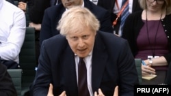 Борис Джонсон выступает в парламенте Великобритании, 21 марта 2018 года 