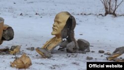 Uništen spomenik Lenjina u Krasnojarsku (Odesa)