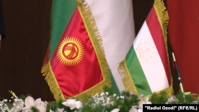 МИД Таджикистана обсудил с послом Кыргызстана ситуацию на границе