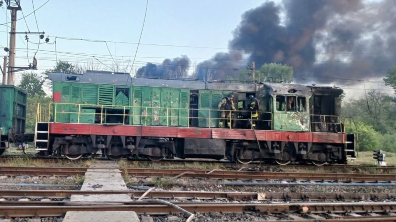 Кулеба: через російський удар по залізниці на Дніпропетровщині постраждав машиніст