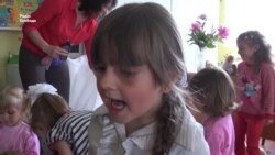 Чотирирічна мешканка Трьохізбенки розповіла про війну в рідному селі – про це та інше у відео за тиждень (відео)